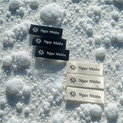 Nhãn in satin